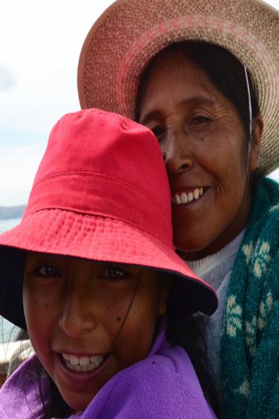 Rodzina z wyspy Amantani, jezioro Titicaca (fot. Marta Podleśna-Nowak)