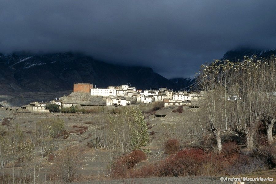 Wioska i klasztor Jharkot