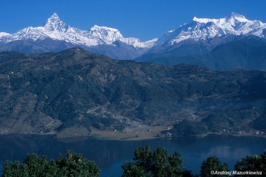 Widok na masyw Annapurny z Pokhary
