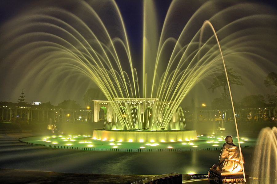 Spektakl fontann w Limie (fot. S.Adamczak, okfoto.pl)