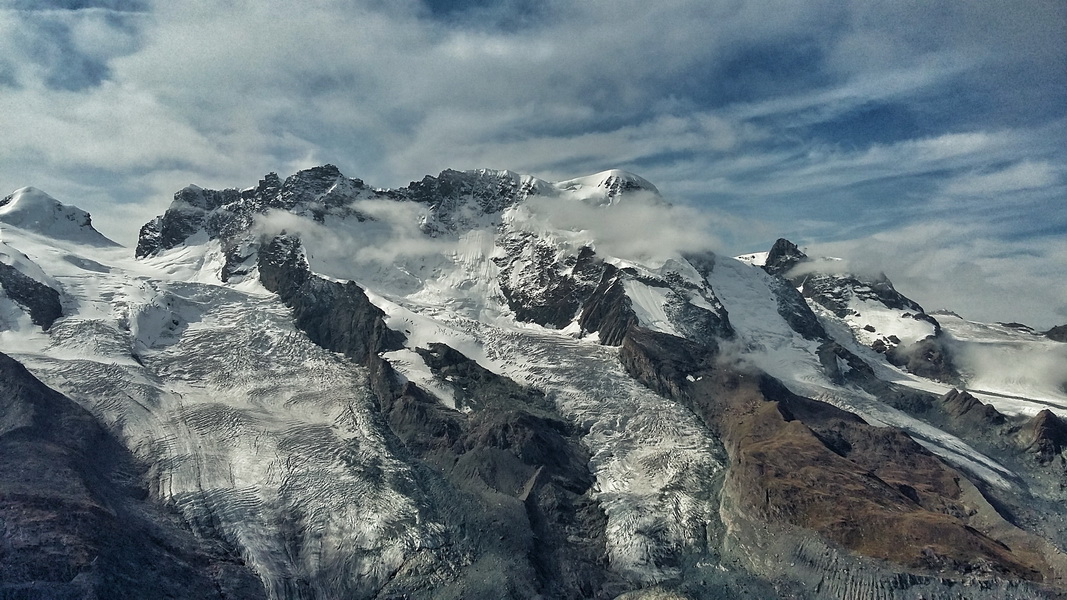 Masyw Brethornu nad Zermatt (fot. Paweł Klimek)