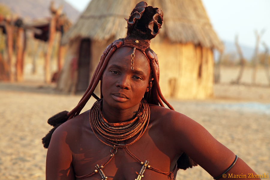 Kobieta z plemienia Himba (Namibia)