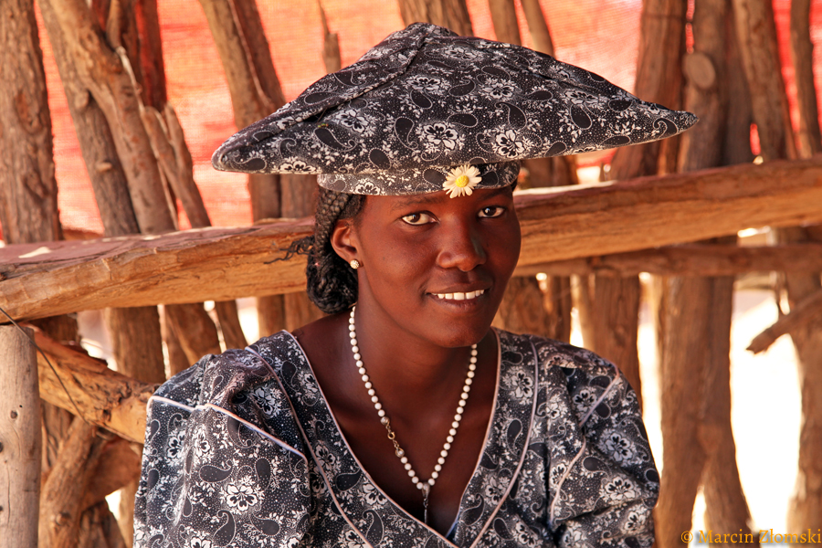 Kobieta z plemienia Herero (Namibia)