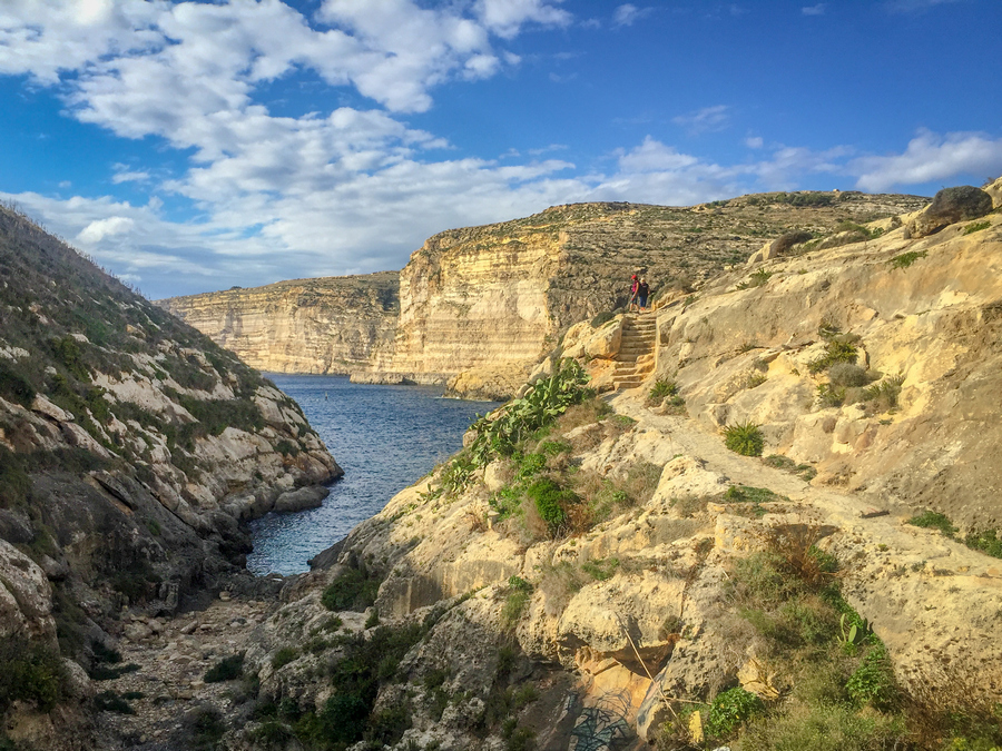 Zatoka Xlendi na Gozo (fot. Alicja Rapsiewicz)