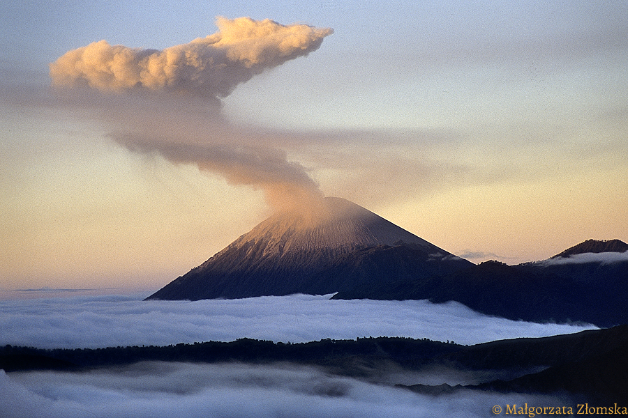 Wulkan Semeru, Jawa