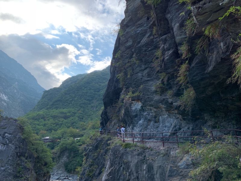 Wędrówka górskim szlakiem w wąwozie Taroko (fot. M. Głabuś)