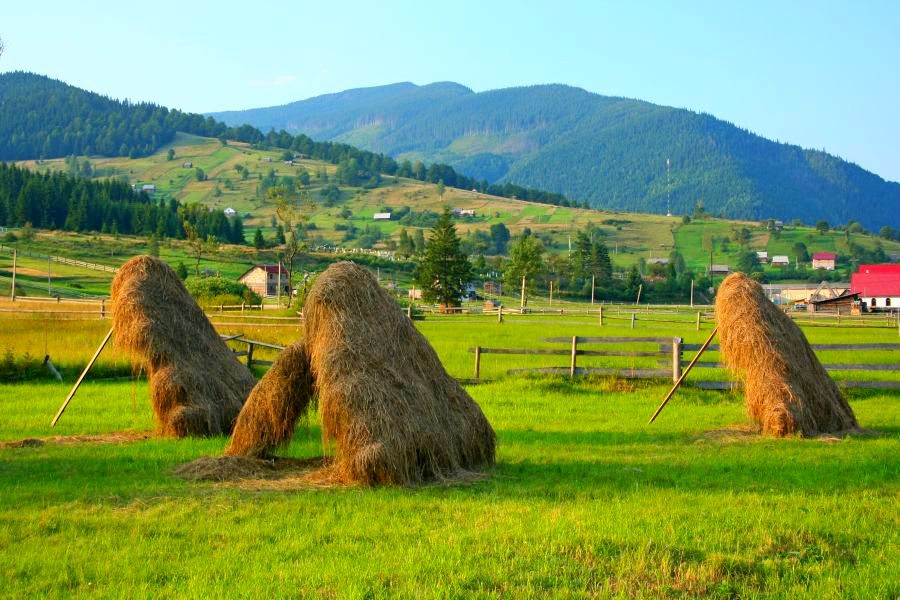 Huculska wieś (fot. Rafał Bartosz)