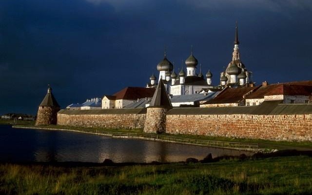 Monastyr Przemienienia Pańskiego  fot. Iwona i Sebastian Kaliszewscy