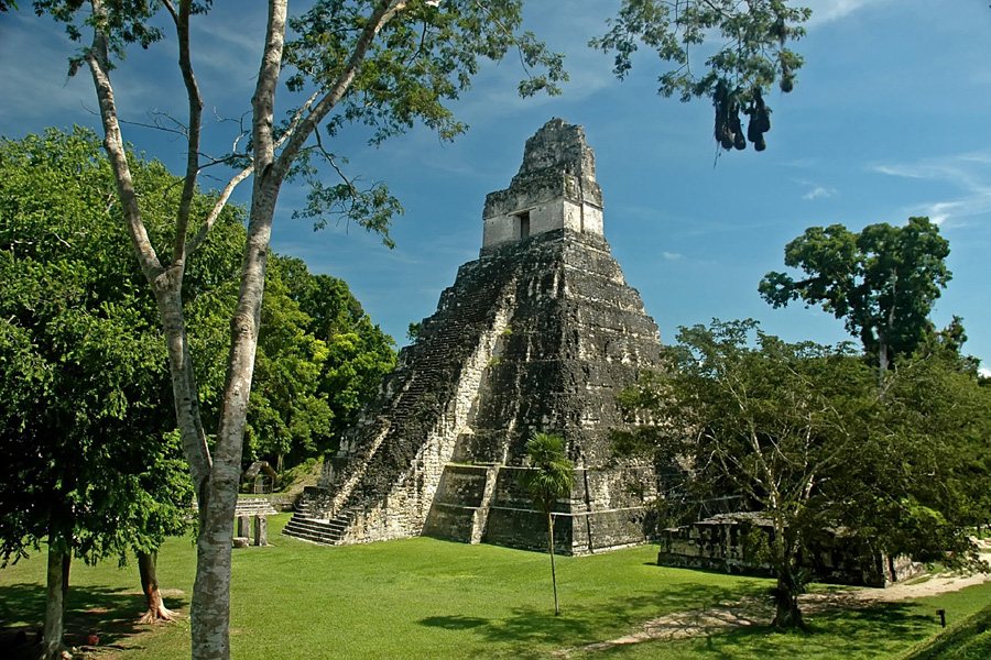 Tikál - niezykłe miasto Majów położone w sercu bezkresnej dżunglii (UNESCO), Gwatemala
