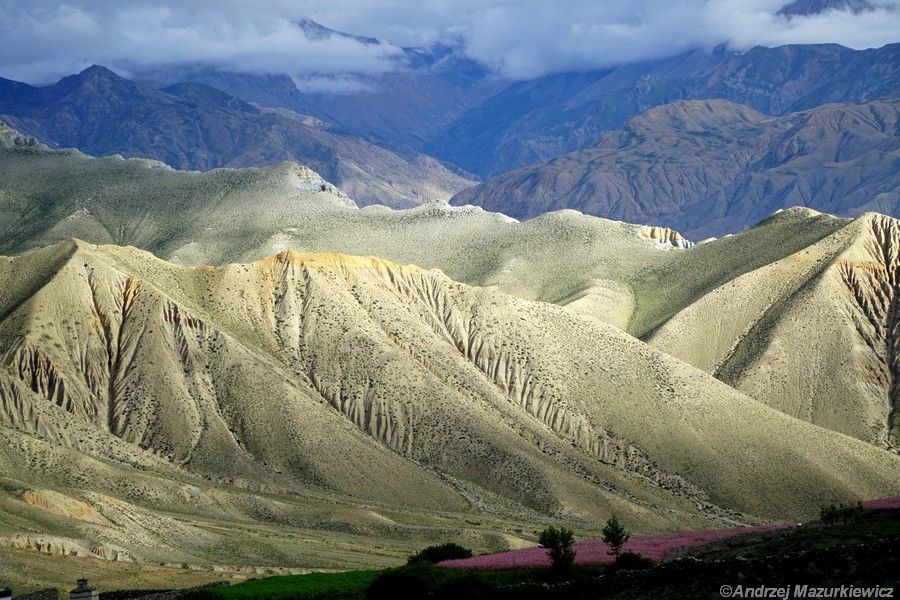 Krajobrazy północnej strony Himalajów