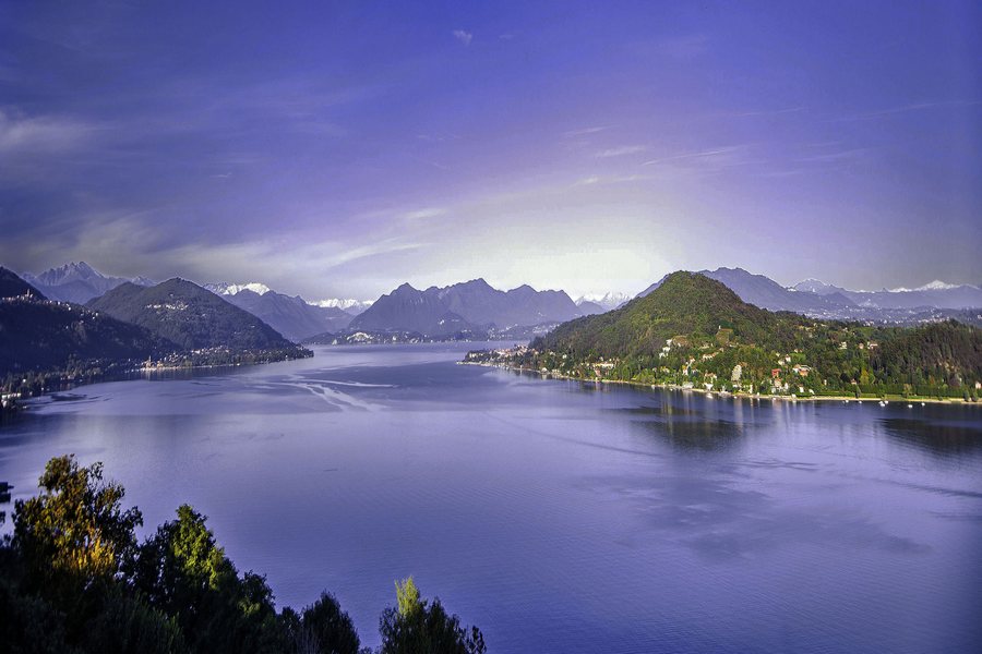 Jezioro Maggiore w pełnej okazałości