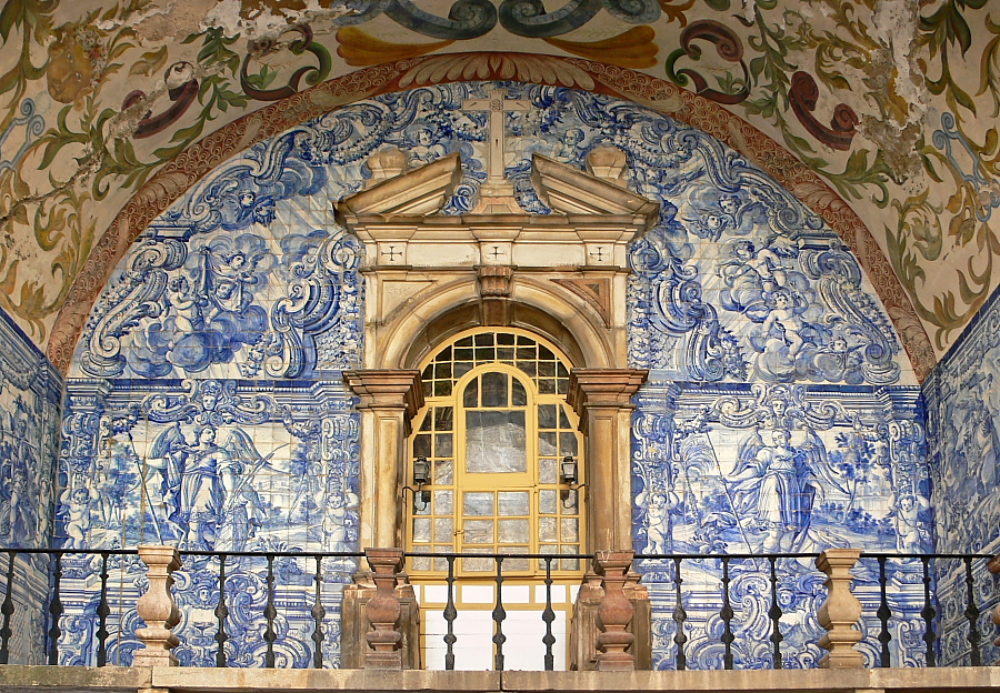 Azulejos w Obidos (fot. S. Adamczak / okfoto.pl)