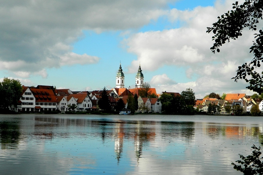 Widok na Bad Waldsee od strony Stadtsee