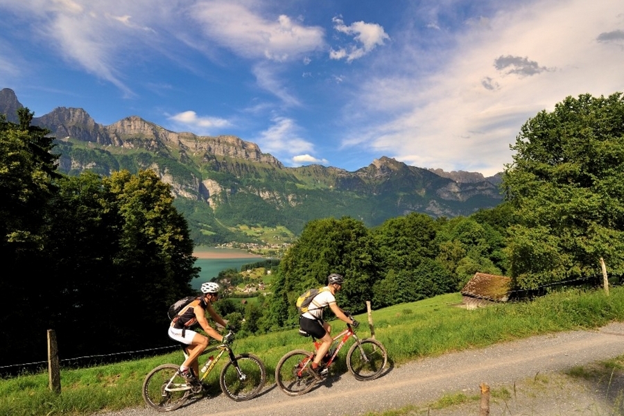 Ścieżka rowerowa w okolicy Walensee