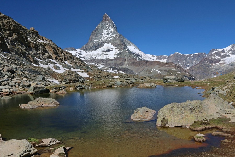 Matterhorn widziany z brzegu Riffelsee (fot. Tomasz Liptak)