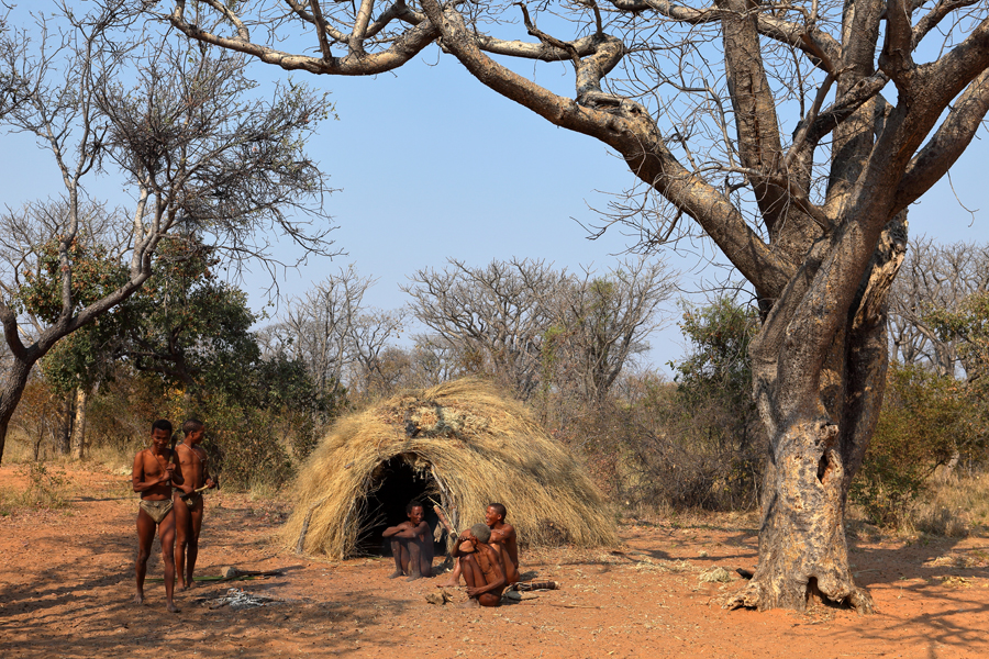 W wiosce Buszmenów (Namibia)