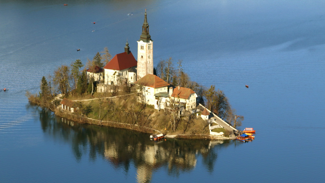 Blejski Otok widziany z Osojnicy (fot. Paweł Klimek)