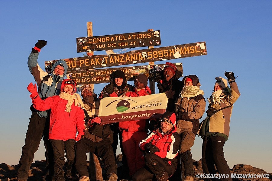 Euforia na szczycie Kilimandżaro - najwyższym punkcie Afryki!