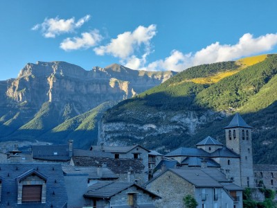 Torla-Ordesa - brama Doliny Ordesy, fot. Sebastian Kopera