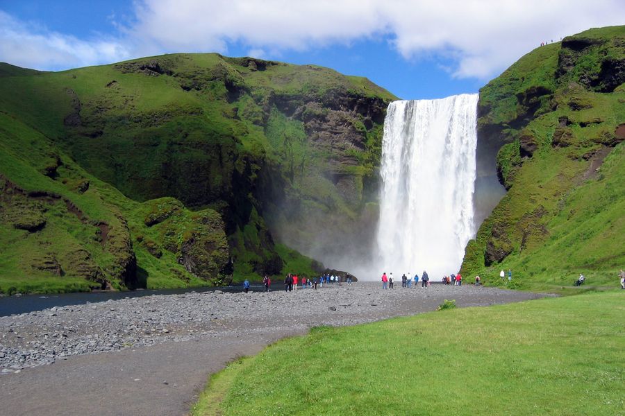 Wodospad Skogafoss (fot. Witold Muchowski)