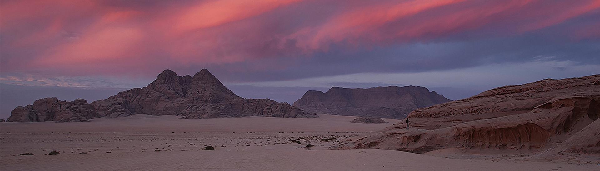 Jordania - różowe miasto i bajkowa pustynia