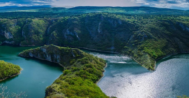 Piękne doliny bałkańskiej krainy